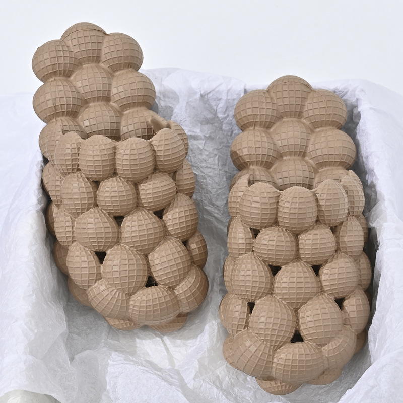 High Quality Custom Luxury Bathroom Beach Black Flip Flops Massage Sandals And Slippers Bubble Slides