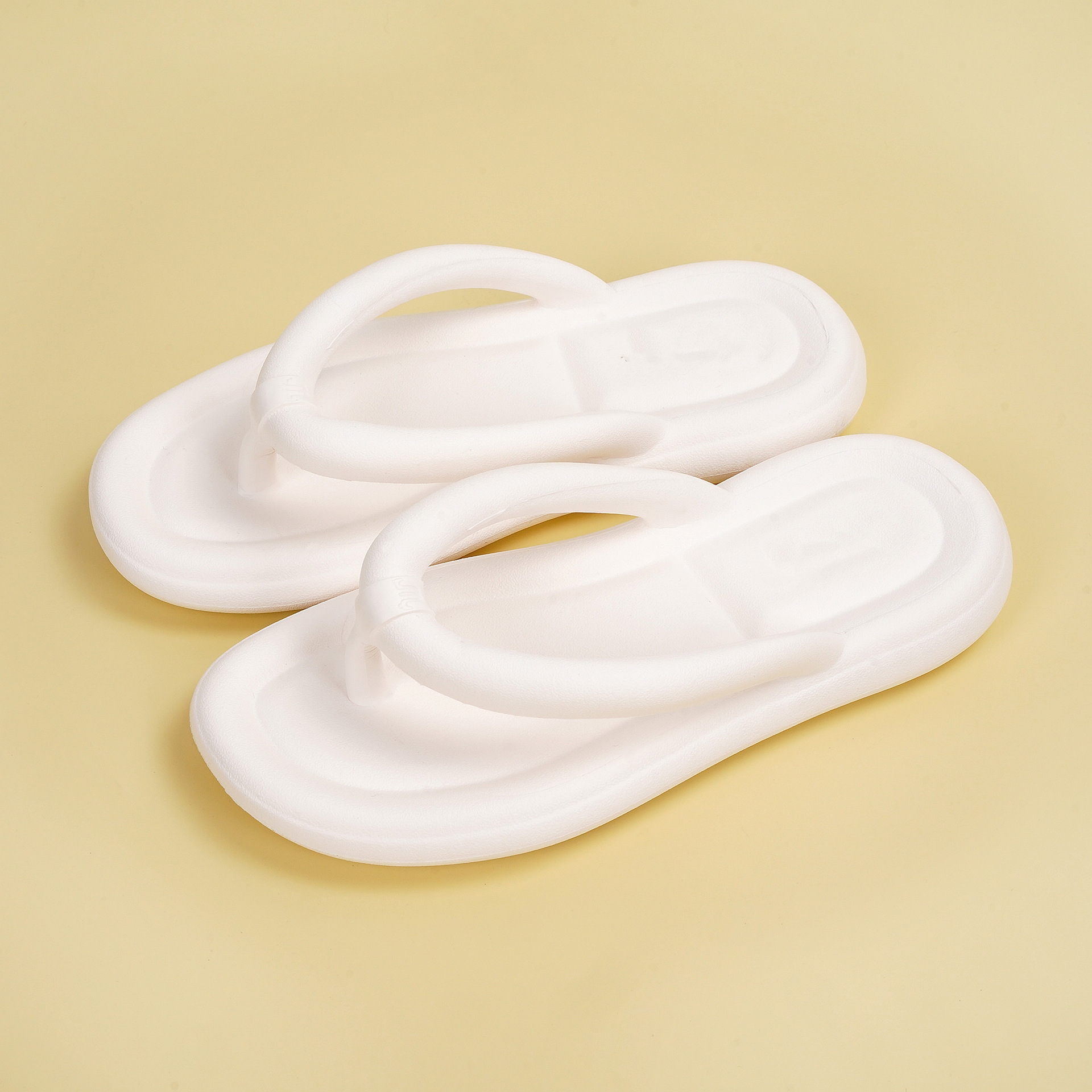 Summer Outdoor Beach Eva Slippers Soft Flat Clip Toe Slides Women Flip-flops Slippers Casual Shoes