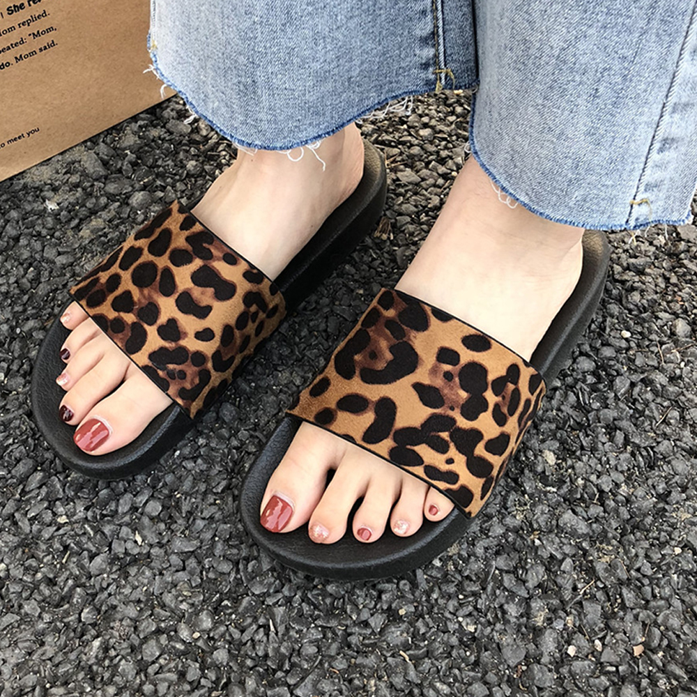 Slippers Fashion Women's Slippers Summer Indoor Bathroom Non-Slip Beach Holiday Comfortable Sandals Black