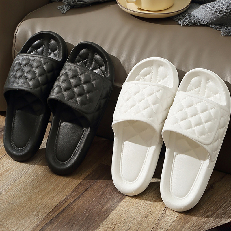 Bathroom slippers