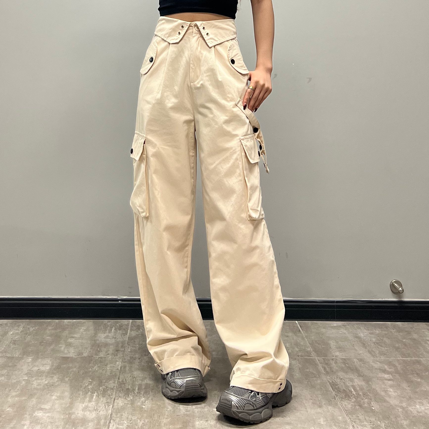 Manufacturer Oem Custom Fashion Women's Button-breasted Flap Waist Patch Pocket Cargo Pants