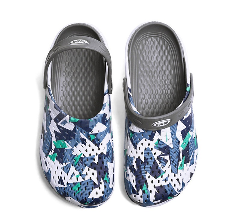 High Quality Flat Sandals for Men And Women Beach Water Shoes Very Popular Garden Clog Eva Injected Adult Breathable Footwear