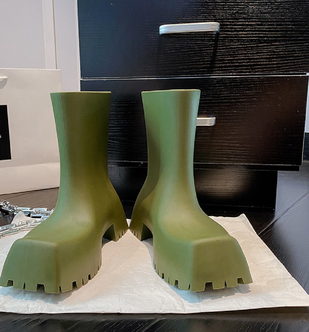 Walking Style Water Proof Shoe Cover Boots Square Gear Thick Bottom Rain Rubber High Quality Luxury Original Casual PVC EVA TPE